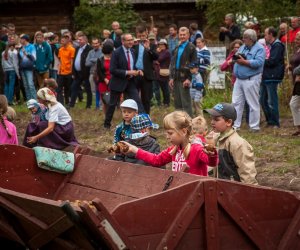 Jesień w polu i zagrodzie