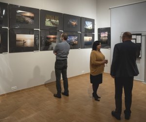 "Na skraju światła" - fotorelacja z wernisażu