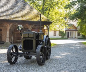 Zbiory muzeum powiększone o kolejny zabytkowy ciągnik - Case 10-18 z 1920 r.