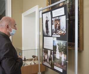 Fotorelacja ze spotkania poświęconego doktorowi Adamowi Wołkowi