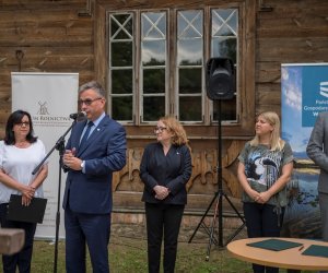 Fotorelacja z podsumowania inwestycji "Remont młyńskiego zbiornika wodnego" połączonego z konferencją "Hydrologiczne uwarunkowania zbiorników wodnych w Województwie Podlaskim"