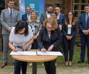 Fotorelacja z podsumowania inwestycji "Remont młyńskiego zbiornika wodnego" połączonego z konferencją "Hydrologiczne uwarunkowania zbiorników wodnych w Województwie Podlaskim"