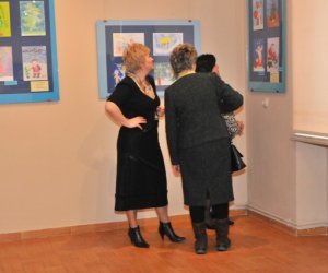 Fotorelacja z otwarcia wystawy czasowej "Karty Bożonarodzeniowe z kolekcji Jana Tropiło"