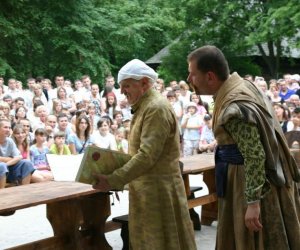 Międzynarodowy Dzień Teatru - Teatr w Muzeum Rolnictwa w Ciechanowcu