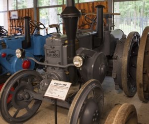 Nowe ciągniki w zbiorach Muzeum Rolnictwa w Ciechanowcu