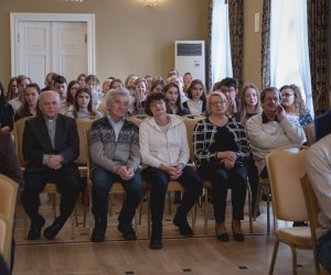 "LUMEN-ART czyli malowanie światłem" - fotorelacja z wernisażu