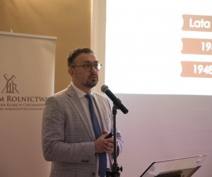 Konferencja "Wieś w Polsce i krajach sąsiednich 1944-1989. Społeczeństwo i gospodarka" - fotorelacja